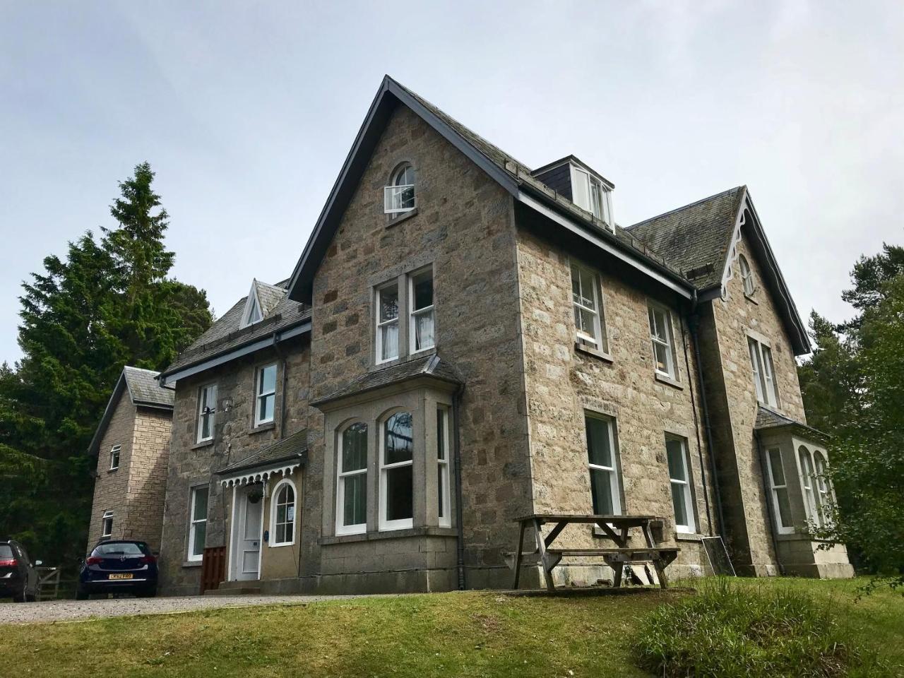 Braemar Youth Hostel Exterior photo